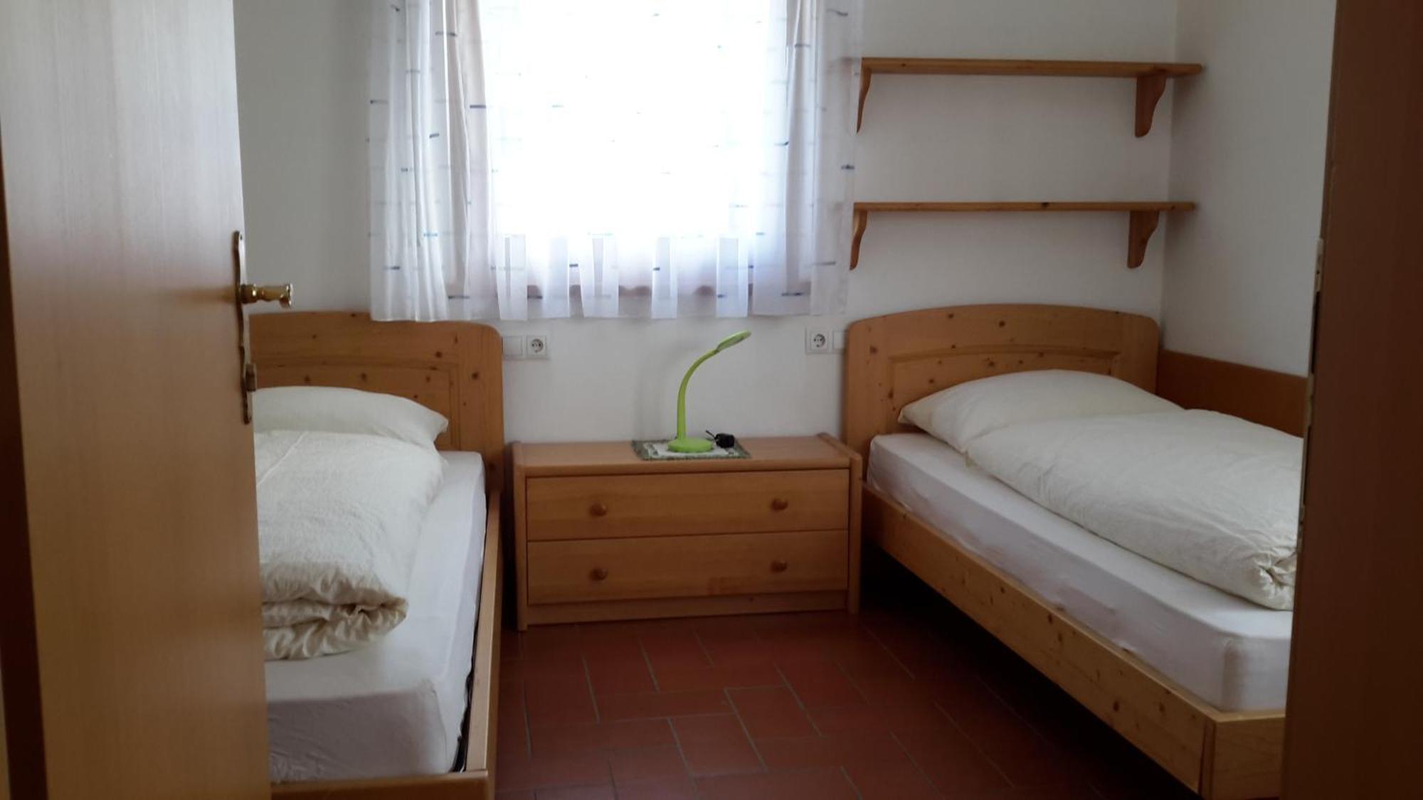Alping Apartments Brunico Luaran gambar